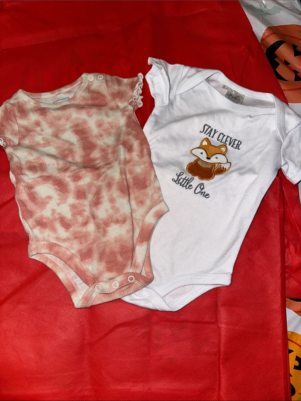 Baby Ganz Baby One-Piece Bodysuits - White Fox Graphic & Rust Tie-Dye